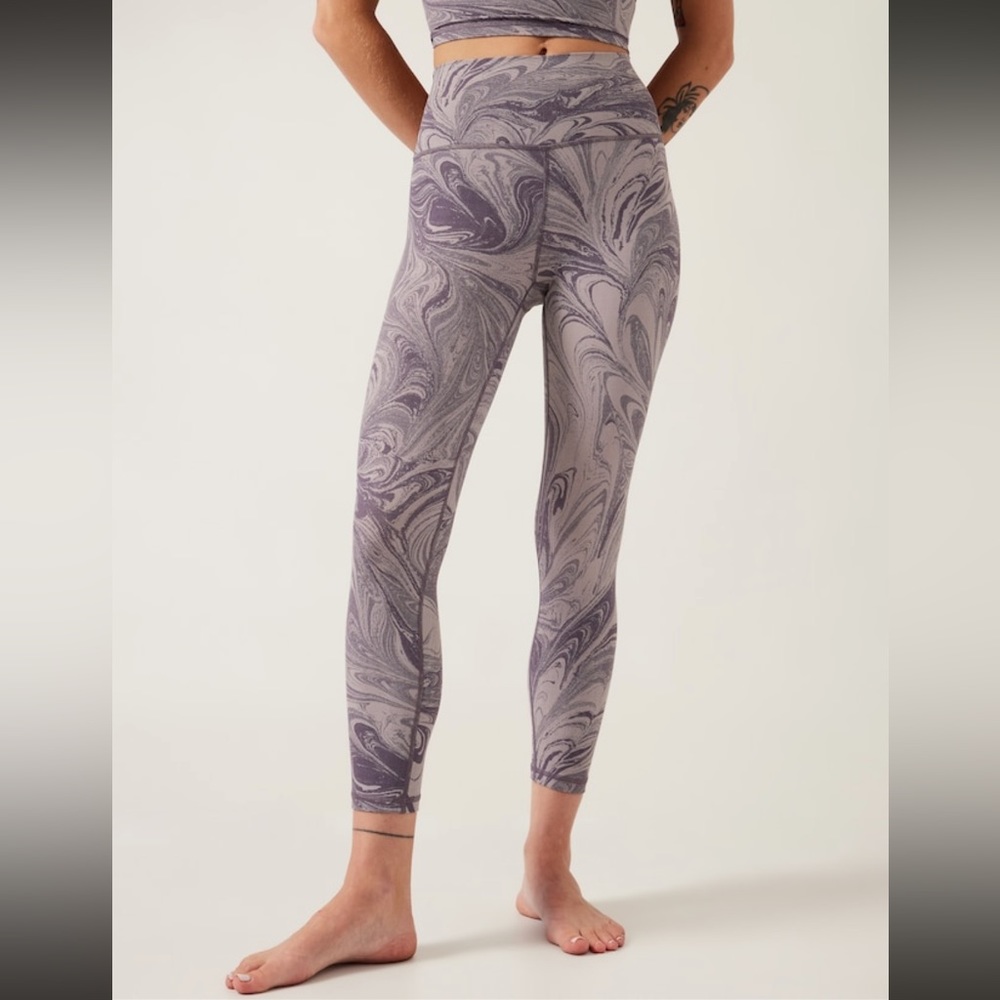NWT Athleta Transcend 7/8 Tight